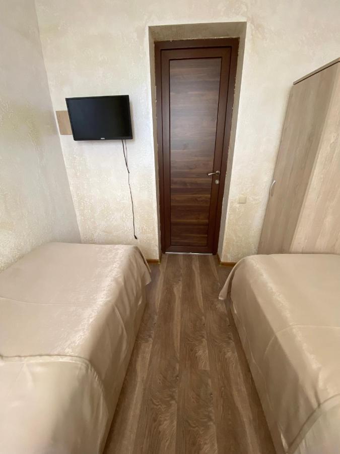 Holiday House Chkonia Hotel Batumi Exterior photo