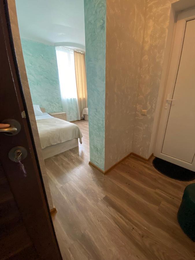 Holiday House Chkonia Hotel Batumi Exterior photo